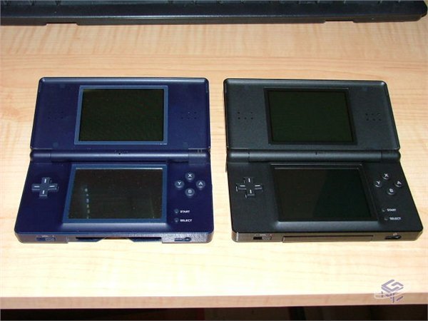 Nintendo DS Lite - Hardware - Nintendo World Report